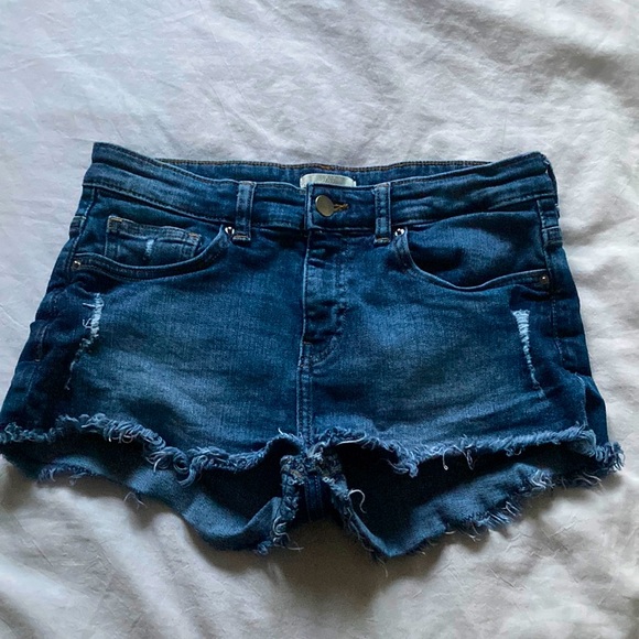 H&M Pants - 💥SOLD💥⭐️3 for 25: Jean shorts